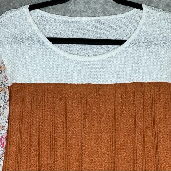 Amazon 1X Shirt Top Brown White Solid Floral Flared Sheer 3/4 Sleeve Scoop Neck - Picture 3 of 6